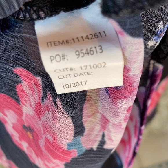 Torrid Sheer Black Floral Blouse Sz 2 - Picture 10 of 12